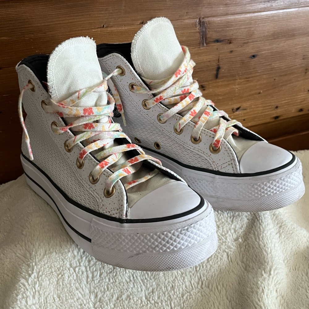 Converse White Textured High-Tops with Multicolor Laces - Picture 2 of 13